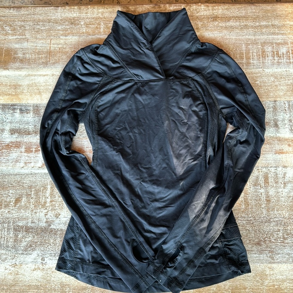 Lululemon Run Top, Size 4